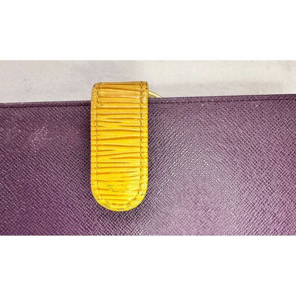Louis Vuitton Yellow Epi Kisslock Sarah Wallet, Purple Interior & Gold Hardware - Picture 3 of 10